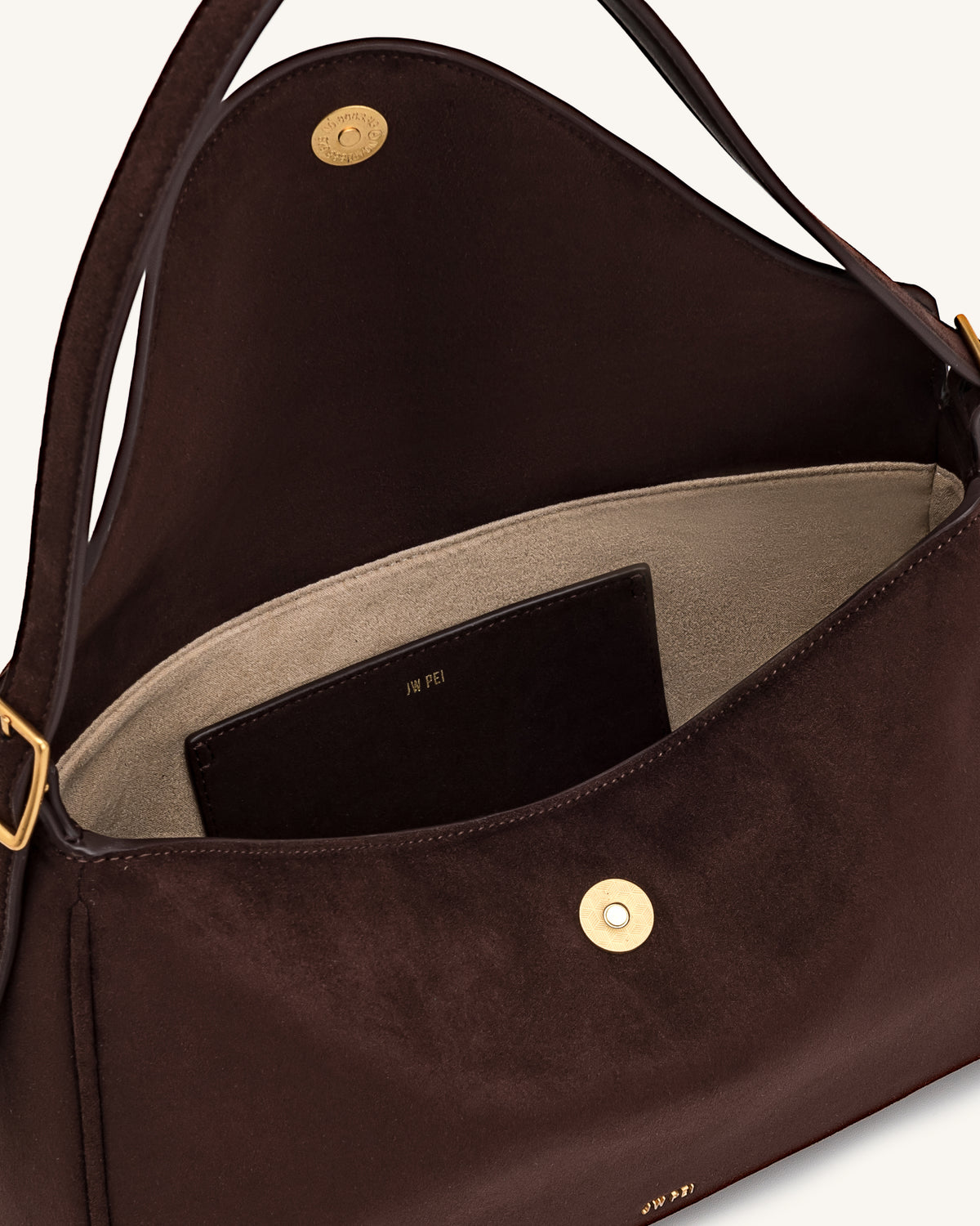 Elowen Sac bandoulière à rabat en faux daim - Marron foncé