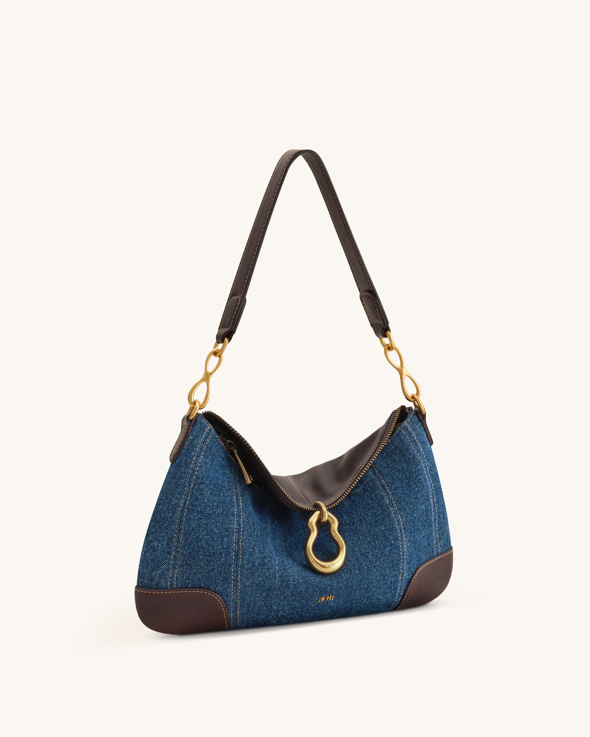 Jayla Sac porté épaule orné d'un pendentif métallique - Denim bleu